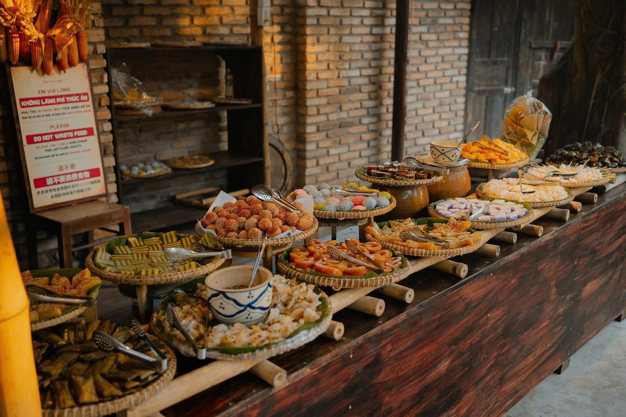 Traditional Vietnamese Sweets Kitchen